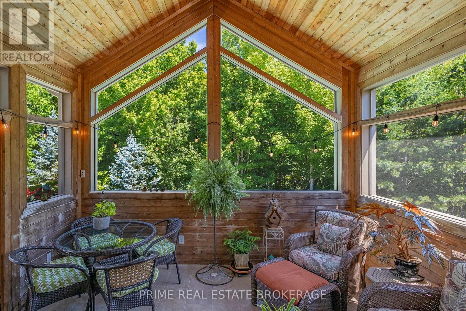 565 Eagletrace Drive, London North, Ontario  N6G 0E8 - Photo 8 - X12410777