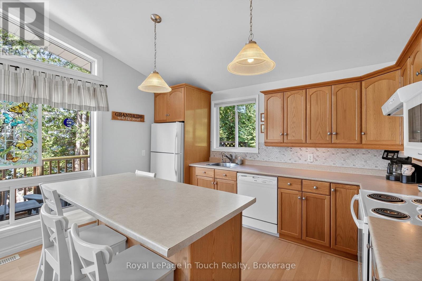 2519 Champlain Road, Tiny, Ontario  L9M 0C3 - Photo 9 - S12596844