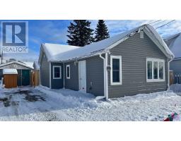 17 Third AVE, Wawa, Ontario