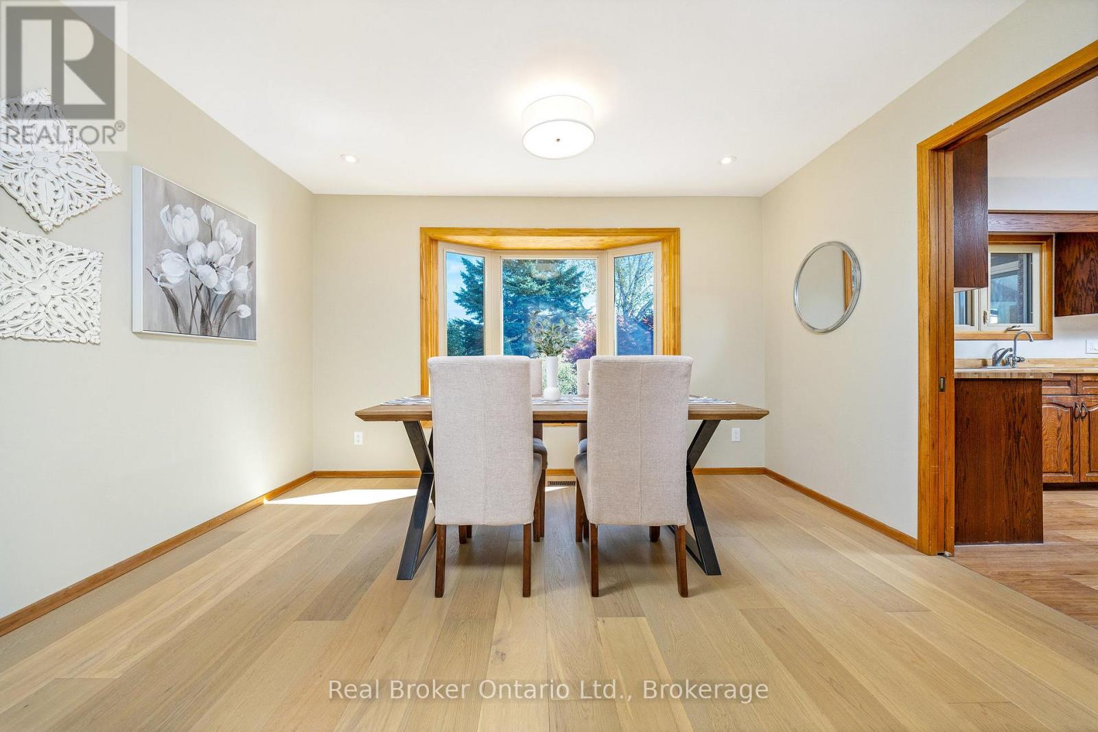 8759 Wellington 124 Road, Erin, Ontario  N1H 6H7 - Photo 15 - X12596804