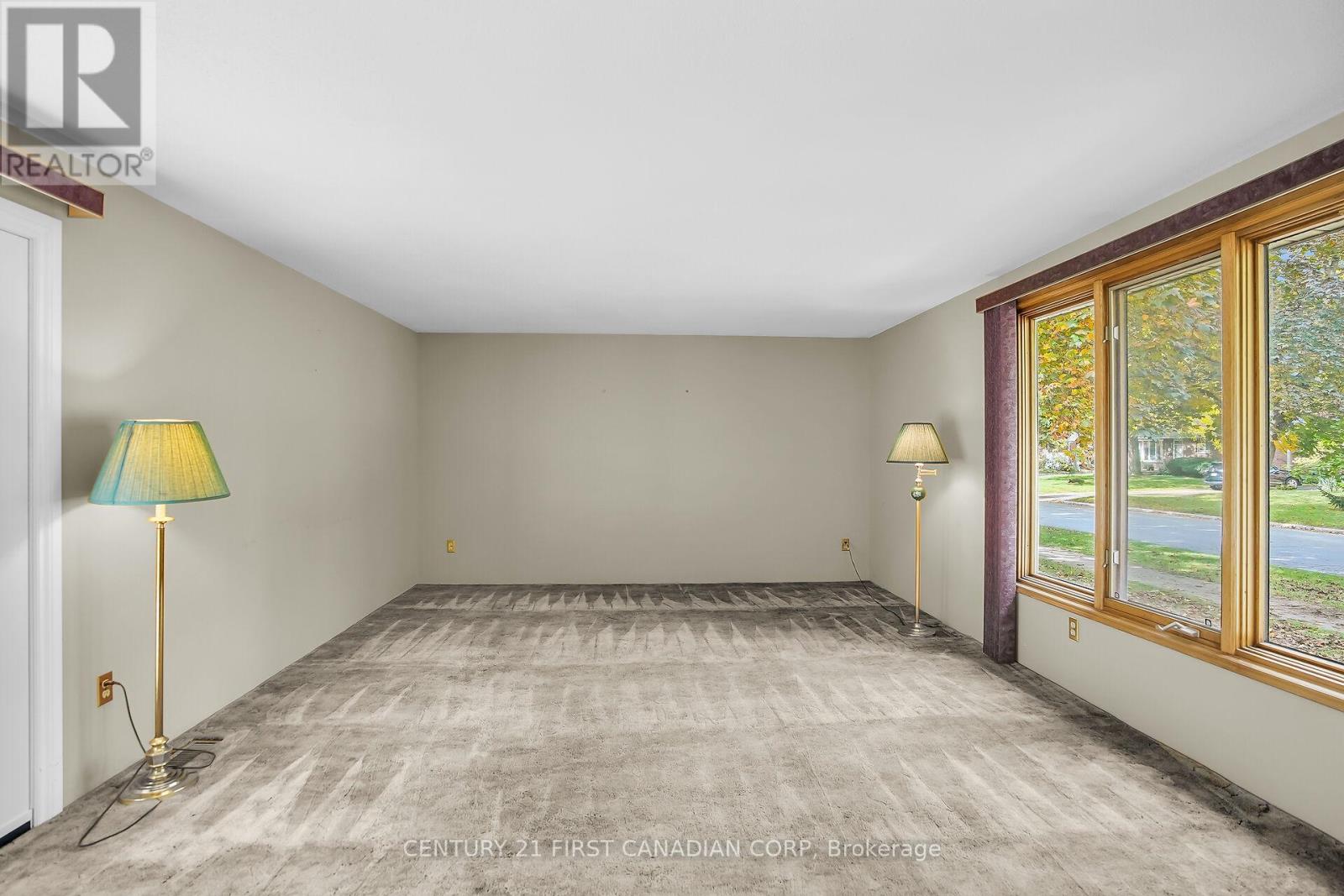 119 Bancroft Road, London East, Ontario  N5V 1C6 - Photo 17 - X12596838