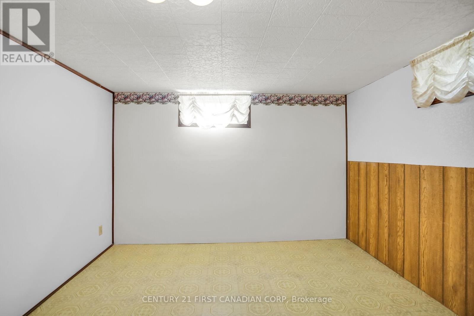 119 Bancroft Road, London East, Ontario  N5V 1C6 - Photo 21 - X12596838