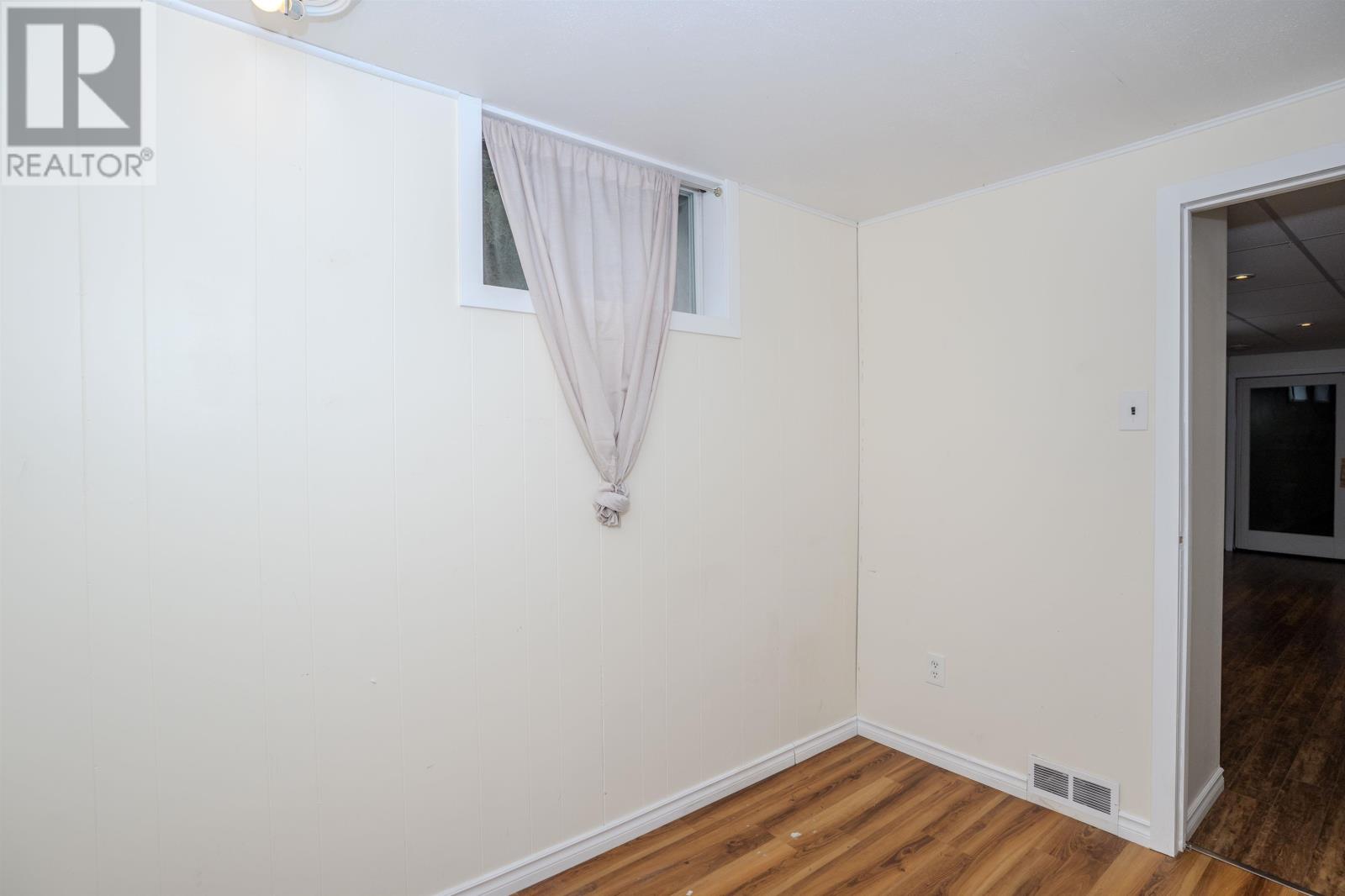 141 Empress Ave S, Thunder Bay, Ontario  P7B 4N6 - Photo 32 - TB253594