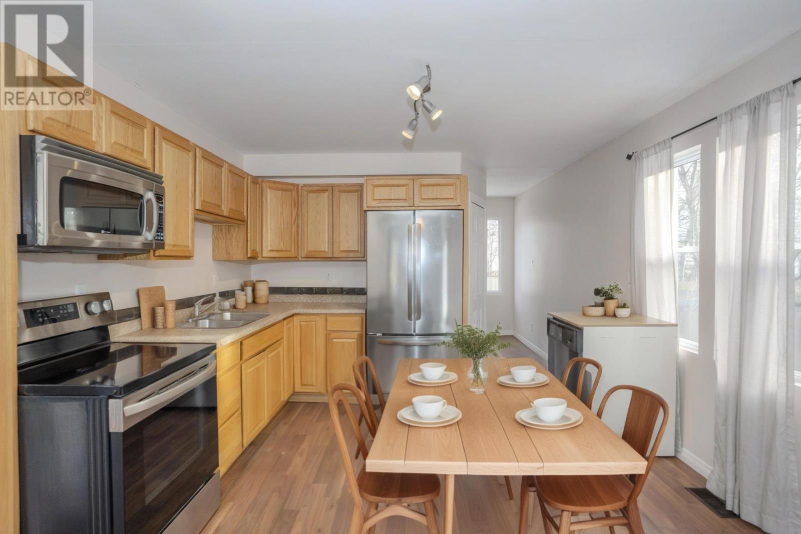 141 Empress Ave S, Thunder Bay, Ontario  P7B 4N6 - Photo 4 - TB253594