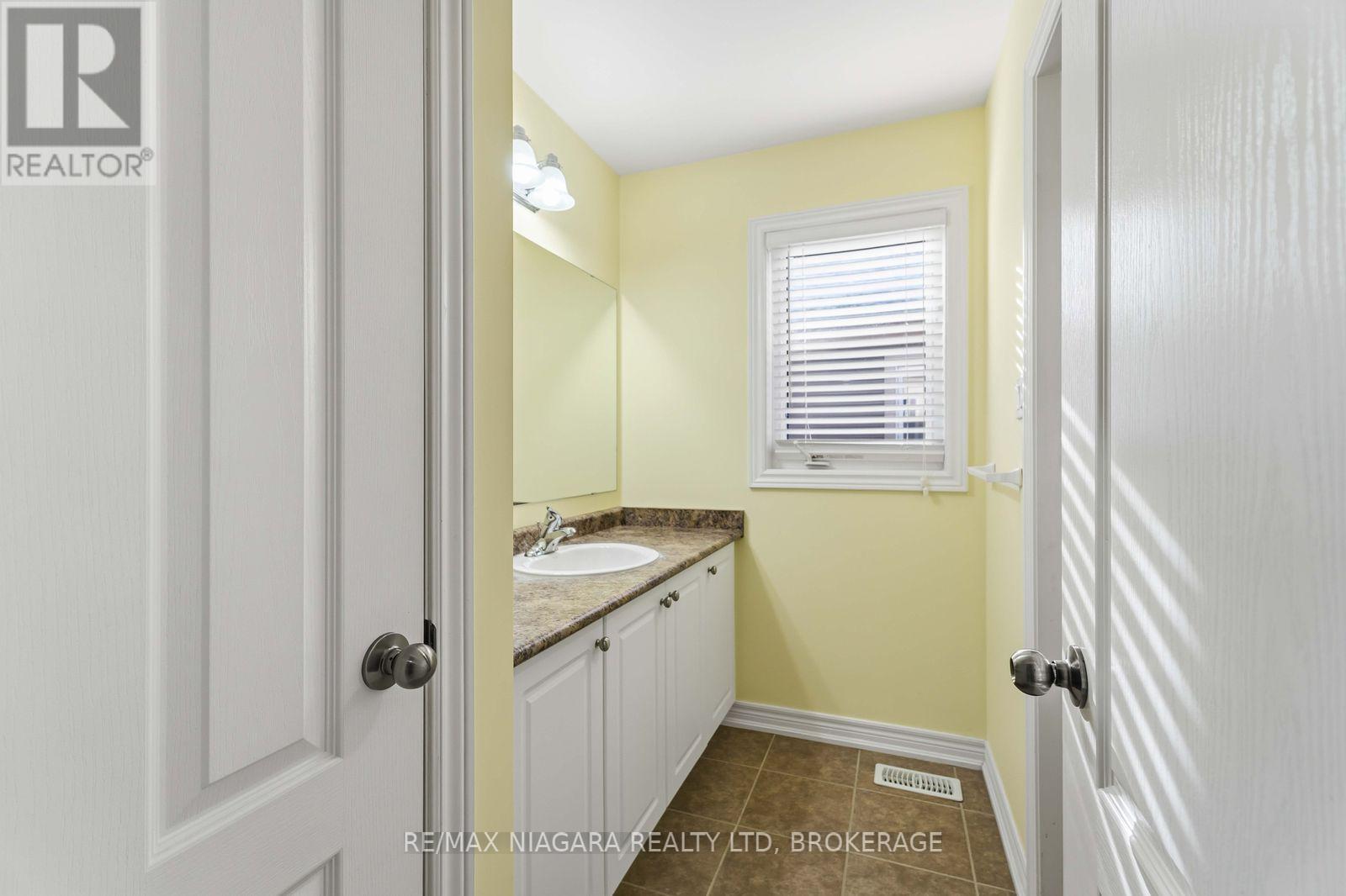 6537 St Michael Avenue, Niagara Falls (Forestview), Ontario  L2H 0C6 - Photo 25 - X12596768