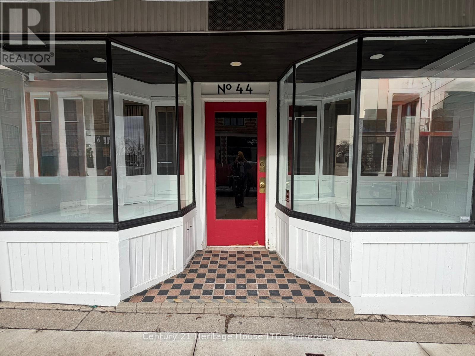 44 JARVIS STREET, Fort Erie, Ontario