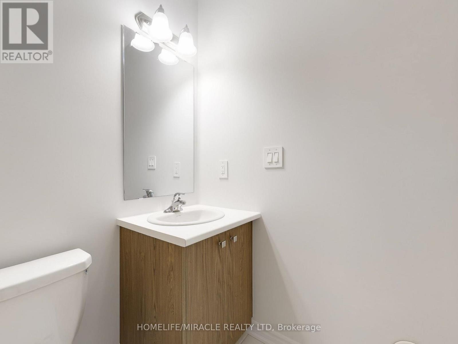 5909 Saigon Street, Mississauga (East Credit), Ontario  L5V 0E9 - Photo 34 - W12554570