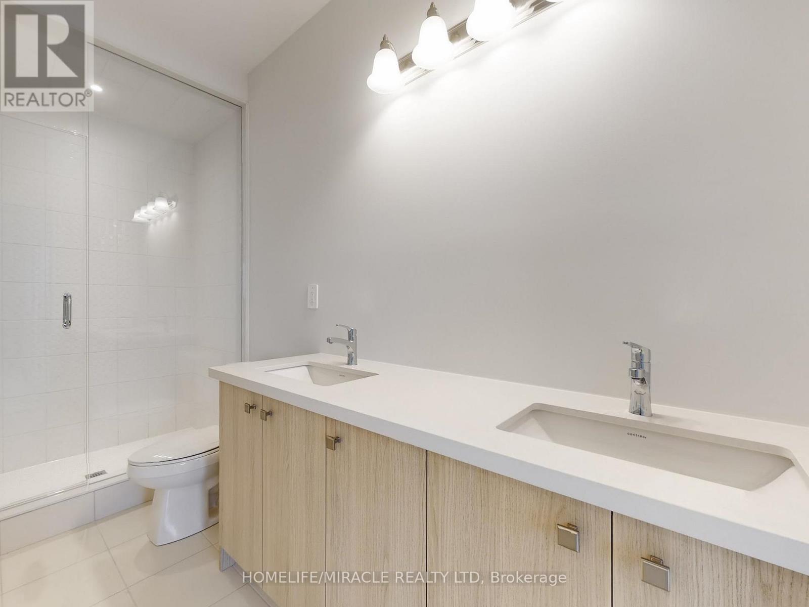 5909 Saigon Street, Mississauga (East Credit), Ontario  L5V 0E9 - Photo 24 - W12554570