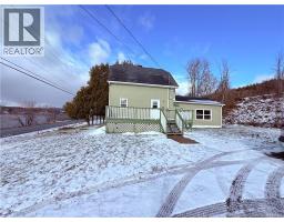 7446 105 Route, Peel, Ca