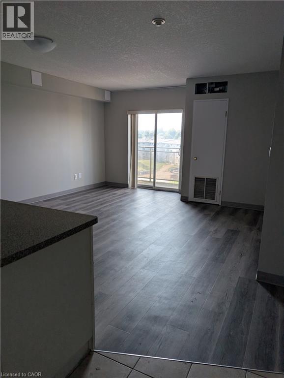 736 Old Albert Street Unit# 706, Waterloo, Ontario N2L 6R4 - Photo 2 - 40792007