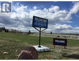 830 Main Avenue W, Sundre, Ca