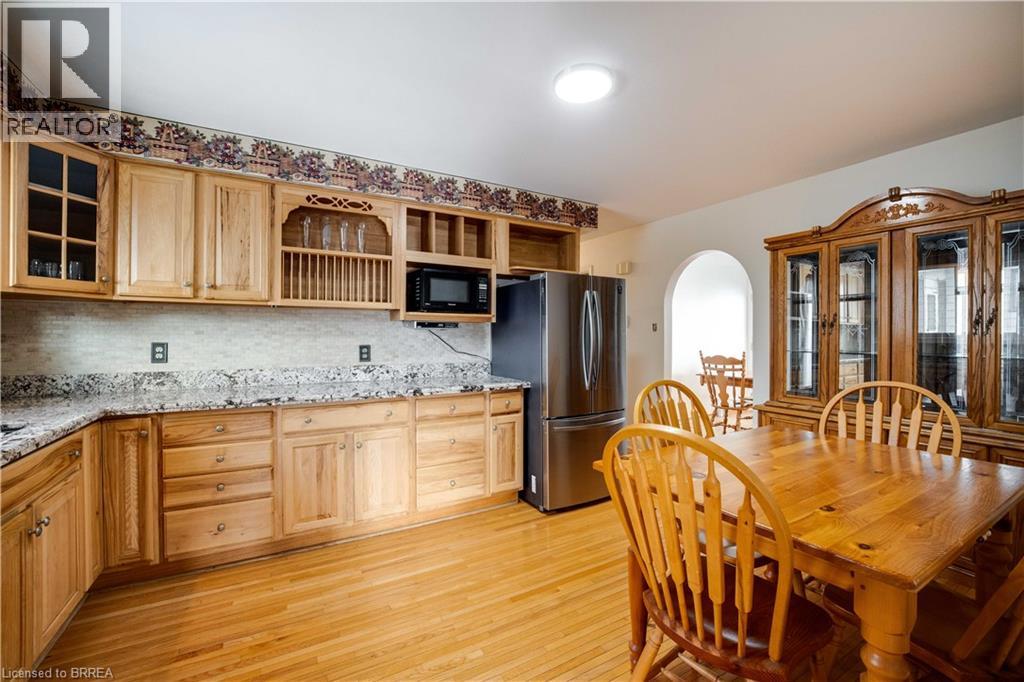 133 Burwell Street, Brantford, Ontario  N3T 4V2 - Photo 7 - 40784142