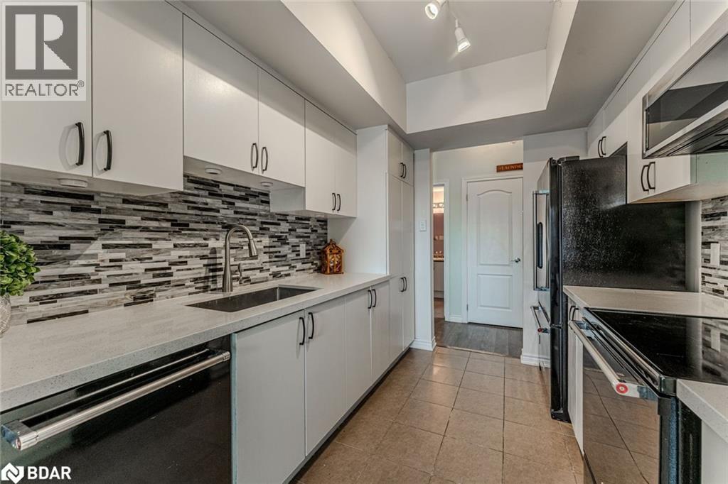 40 Ferndale Drive S Unit# 402, Barrie, Ontario  L4N 2L3 - Photo 2 - 40792029