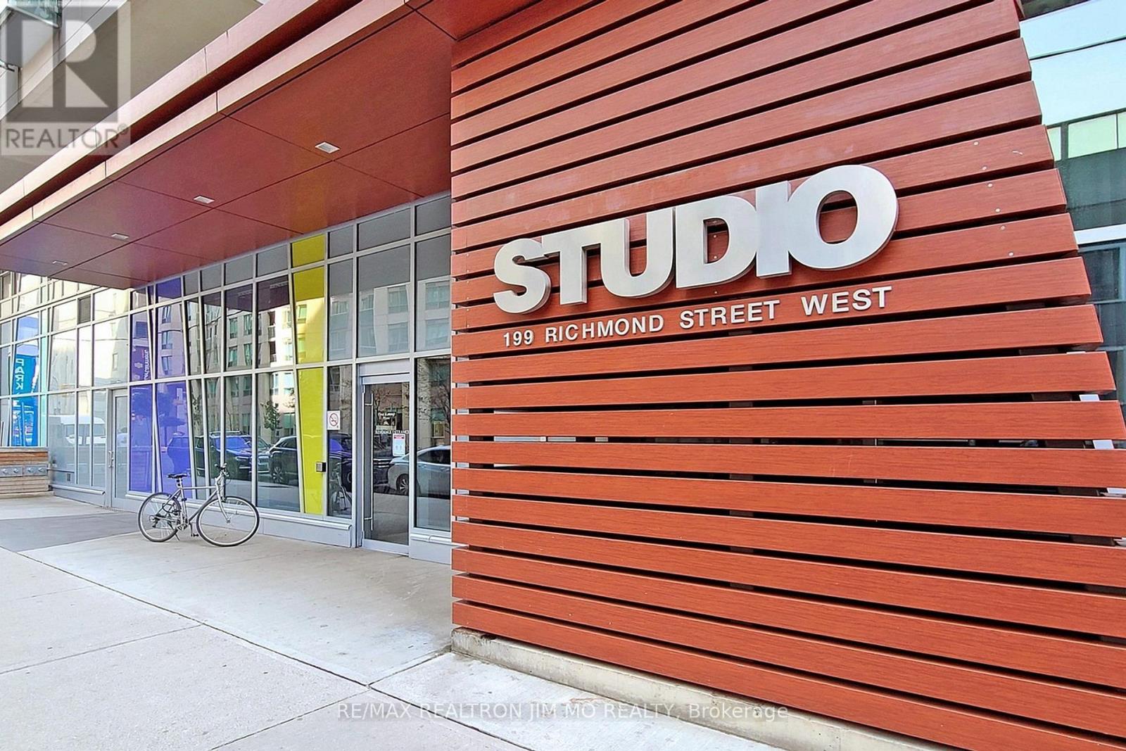 2604 - 199 Richmond Street W, Toronto (Waterfront Communities), Ontario  M5V 0H4 - Photo 2 - C12596746