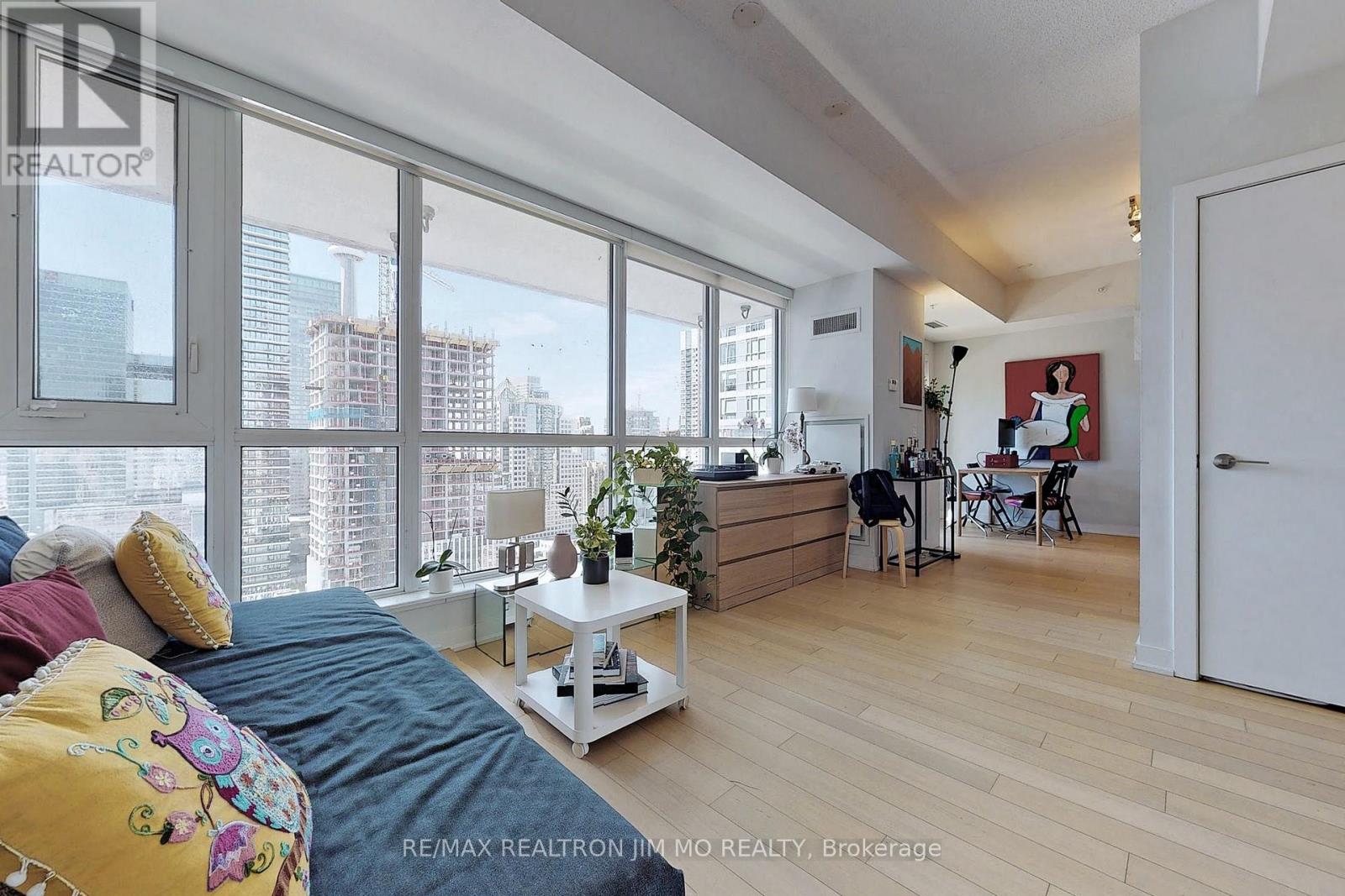 2604 - 199 Richmond Street W, Toronto (Waterfront Communities), Ontario  M5V 0H4 - Photo 3 - C12596746