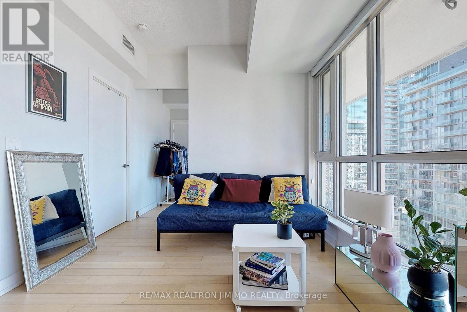 2604 - 199 Richmond Street W, Toronto (Waterfront Communities), Ontario  M5V 0H4 - Photo 5 - C12596746