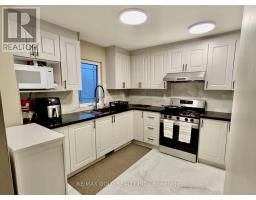 42 MURISON BOULEVARD, Toronto, Ontario