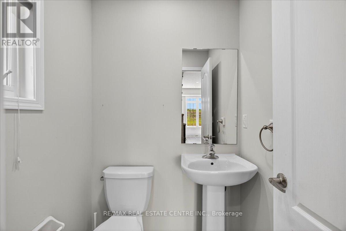 1373 Salem Road N, Ajax, Ontario  L1Z 0R9 - Photo 21 - E12596826