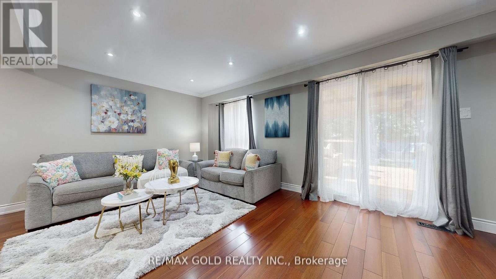 42 Murison Boulevard, Toronto, Ontario  M1B 2B2 - Photo 6 - E12594144