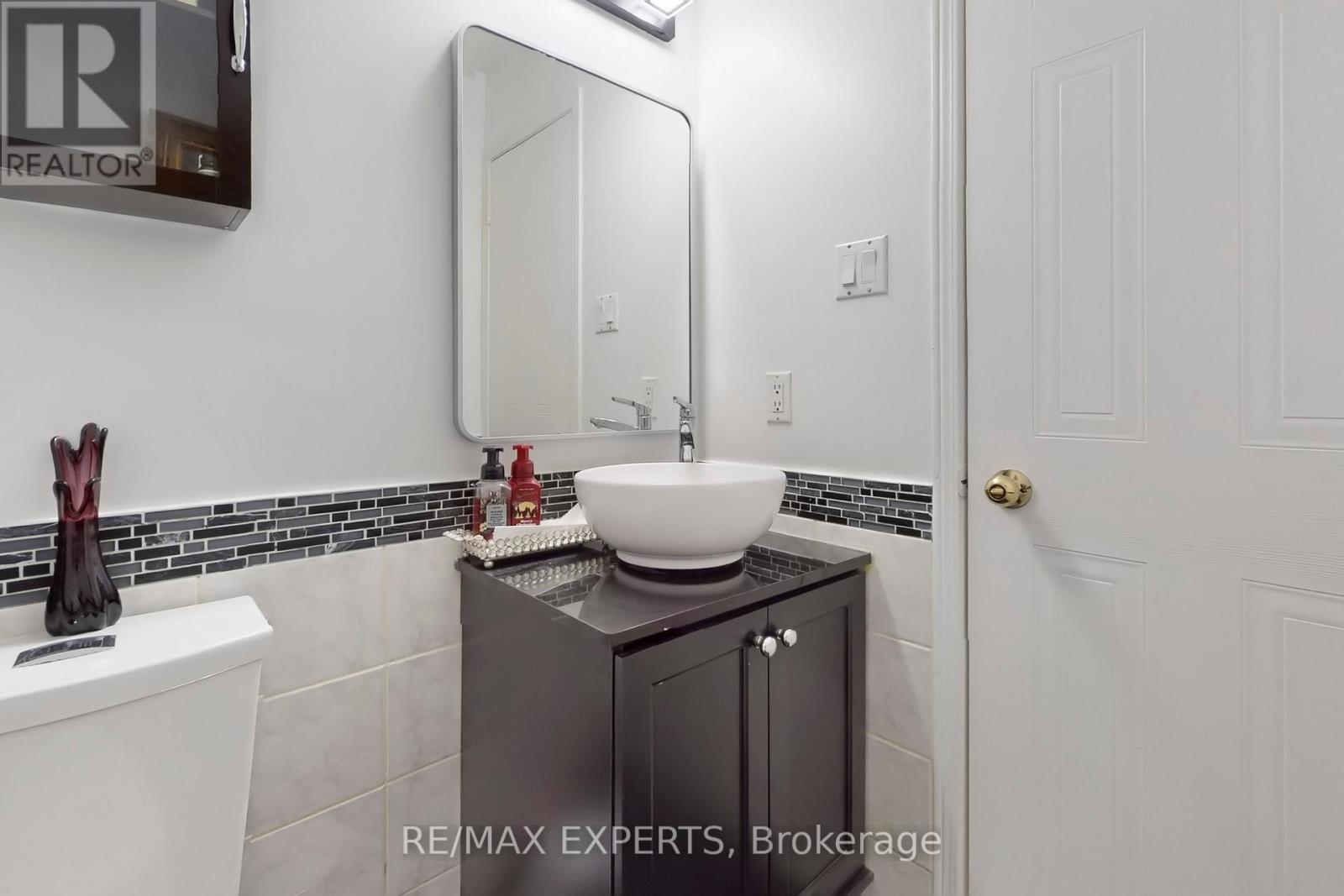 5631 Cortina Crescent, Mississauga, Ontario  L4Z 3R3 - Photo 18 - W12587842