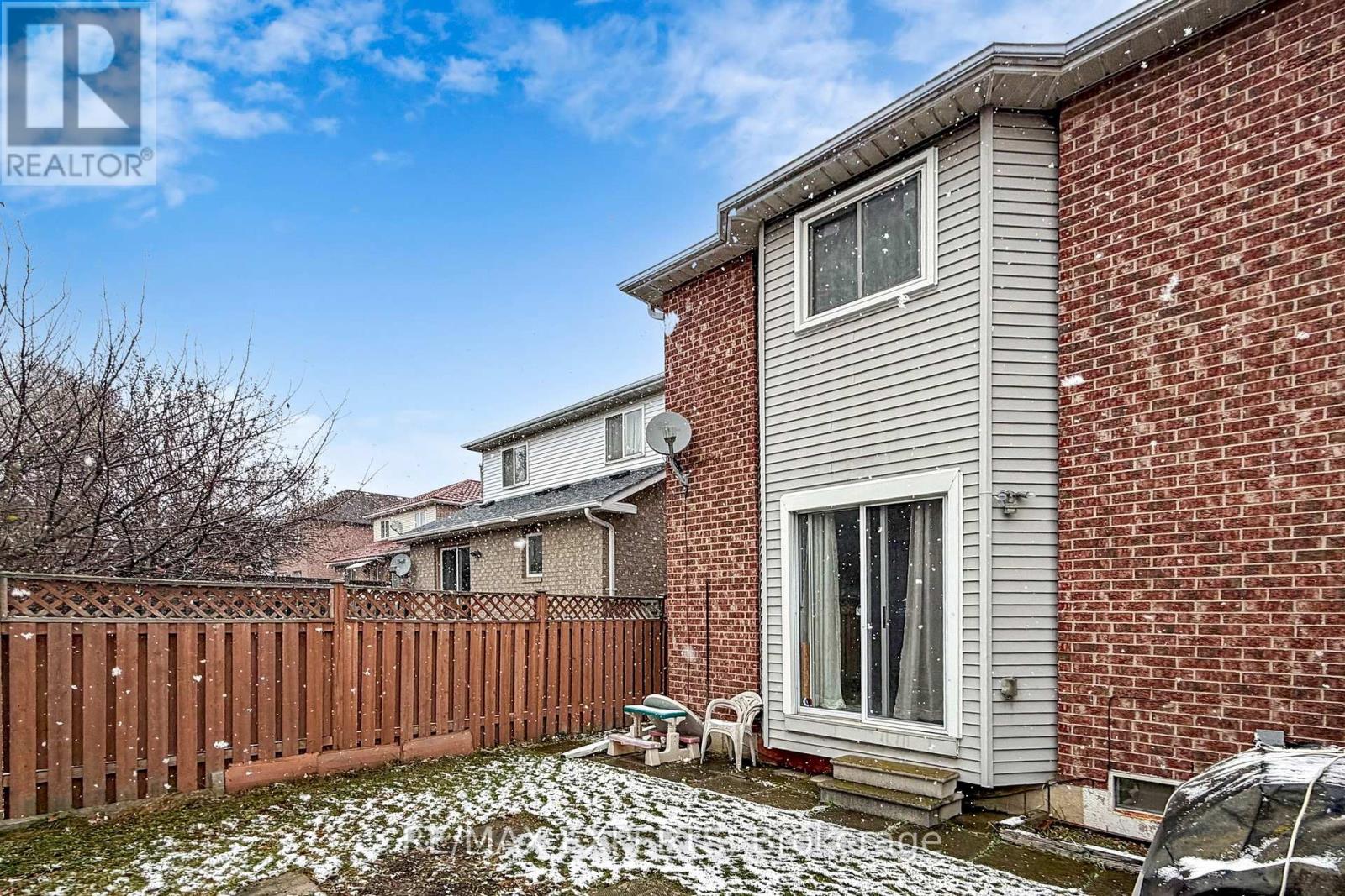 5631 Cortina Crescent, Mississauga, Ontario  L4Z 3R3 - Photo 38 - W12587842