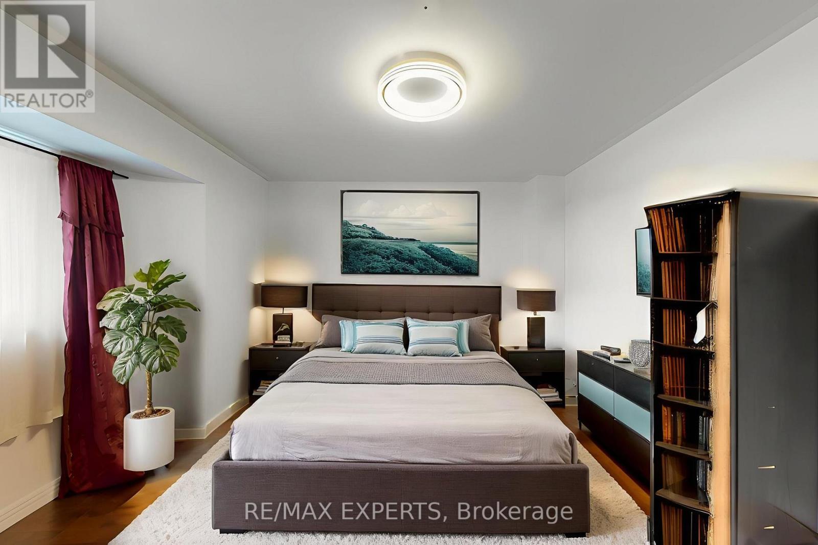 5631 Cortina Crescent, Mississauga, Ontario  L4Z 3R3 - Photo 4 - W12587842