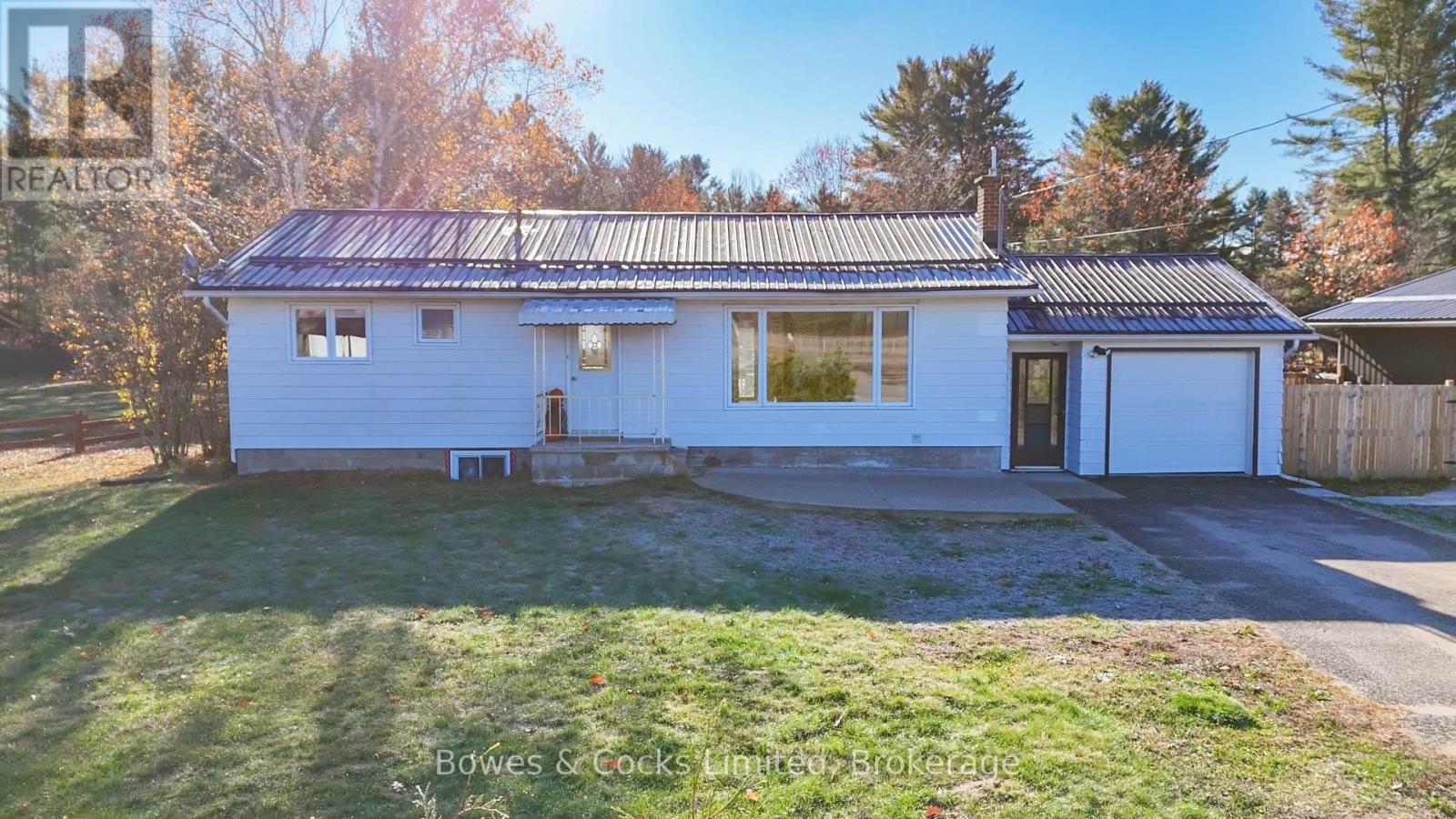 159 South Baptiste Lake Road, Hastings Highlands (Herschel Ward), Ontario K0L 1C0 - Photo 33 - X12495392