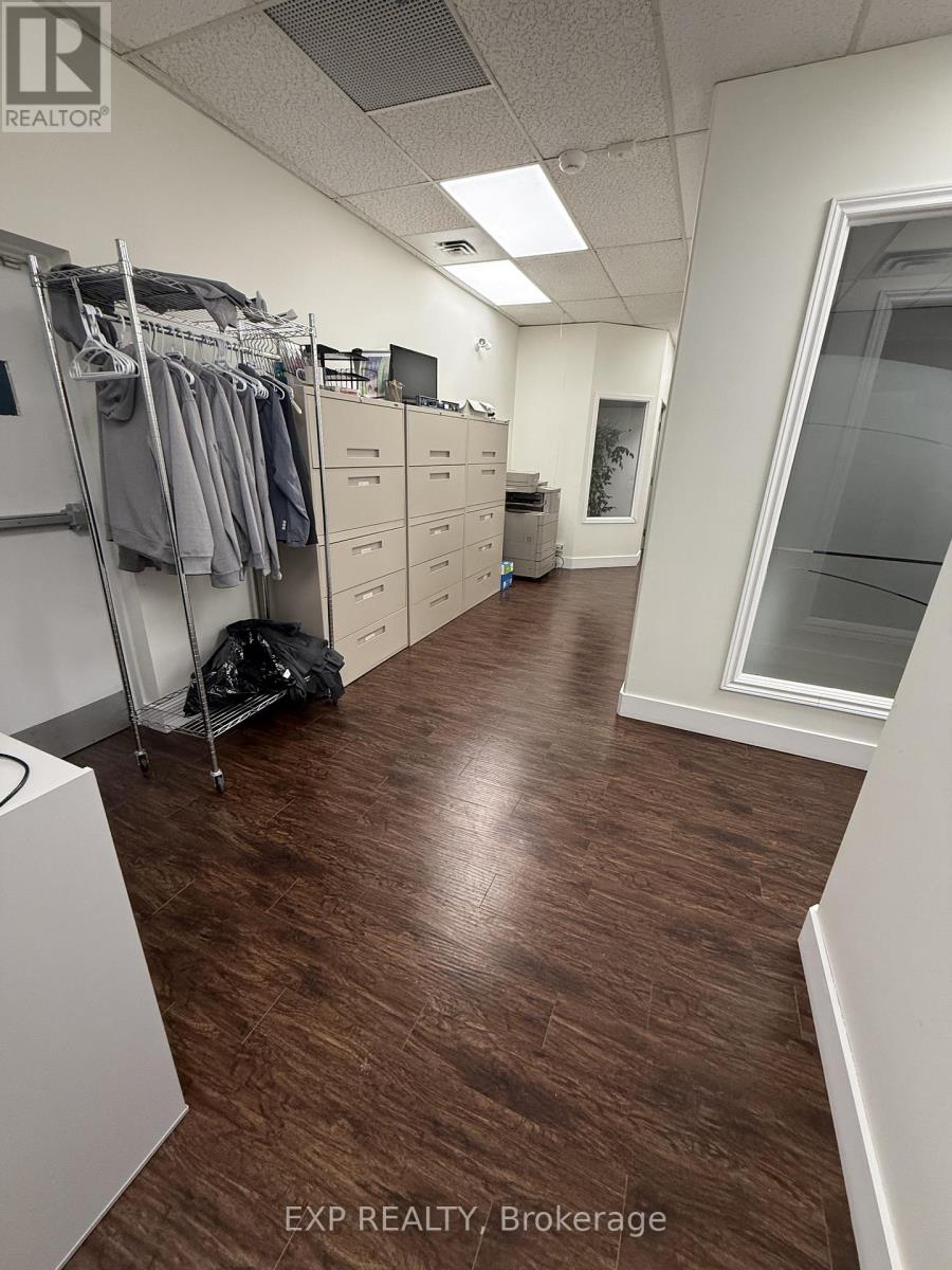 Suite 1 - 424 Catherine Street, Ottawa, Ontario  K1R 5T8 - Photo 17 - X12569198