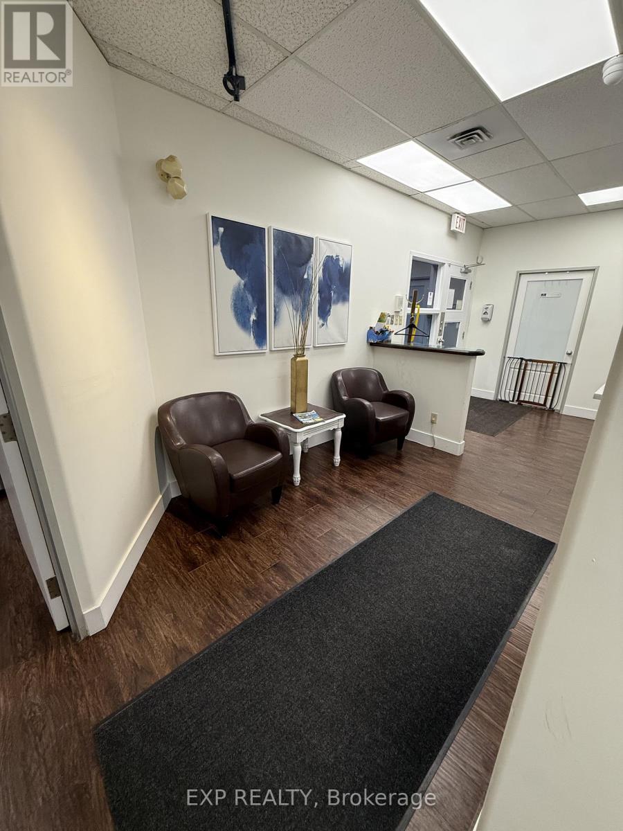 Suite 1 - 424 Catherine Street, Ottawa, Ontario  K1R 5T8 - Photo 14 - X12569198