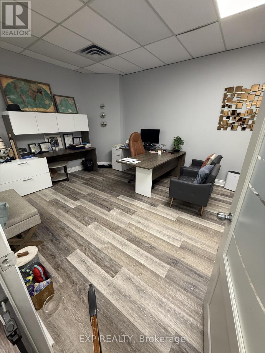 Suite 1 - 424 Catherine Street, Ottawa, Ontario  K1R 5T8 - Photo 16 - X12569198