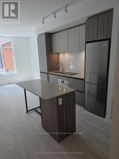 C-105 - 8 Beverley Glen Boulevard, Vaughan, Ontario  L4J 0L5 - Photo 2 - N12596792