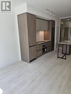 C-105 - 8 Beverley Glen Boulevard, Vaughan, Ontario  L4J 0L5 - Photo 3 - N12596792