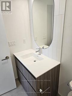 C-105 - 8 Beverley Glen Boulevard, Vaughan, Ontario  L4J 0L5 - Photo 7 - N12596792