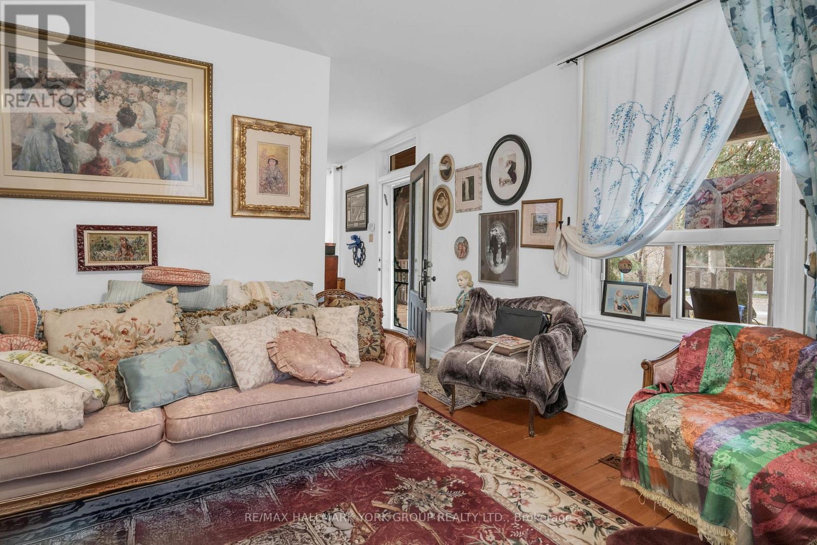 22 Marksbury Court, Aurora, Ontario  L4G 5G6 - Photo 15 - N12596808