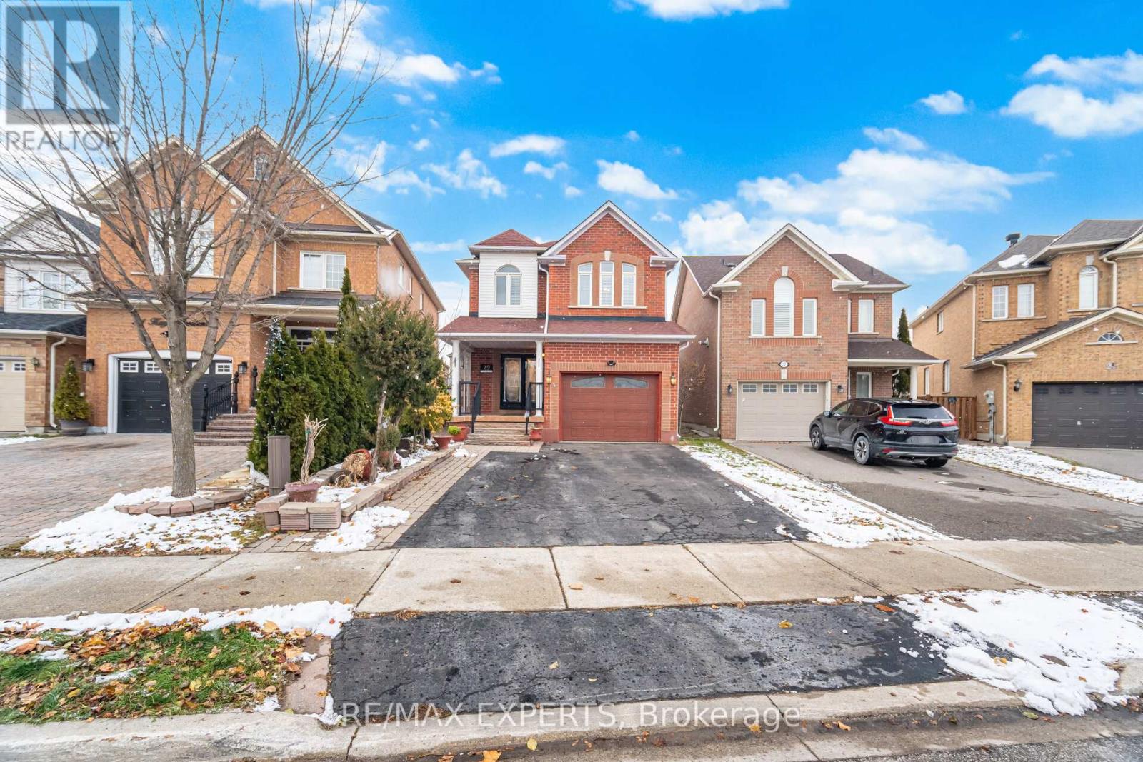 29 KAYLA CRESCENT, Vaughan, Ontario