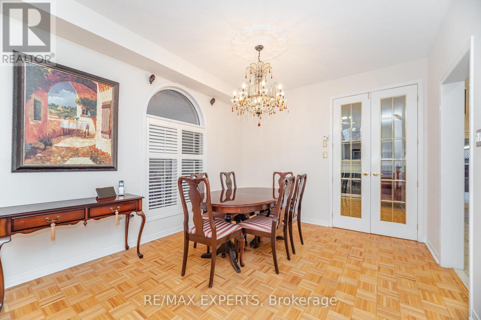 29 Kayla Crescent, Vaughan (Maple), Ontario  L6A 3P6 - Photo 10 - N12596812