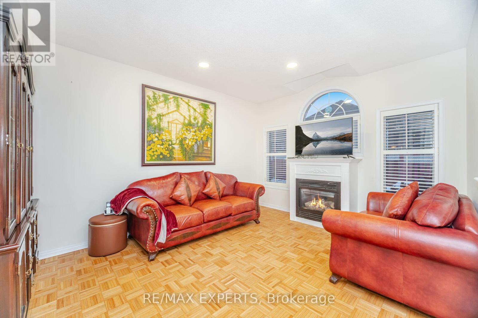 29 Kayla Crescent, Vaughan (Maple), Ontario  L6A 3P6 - Photo 12 - N12596812