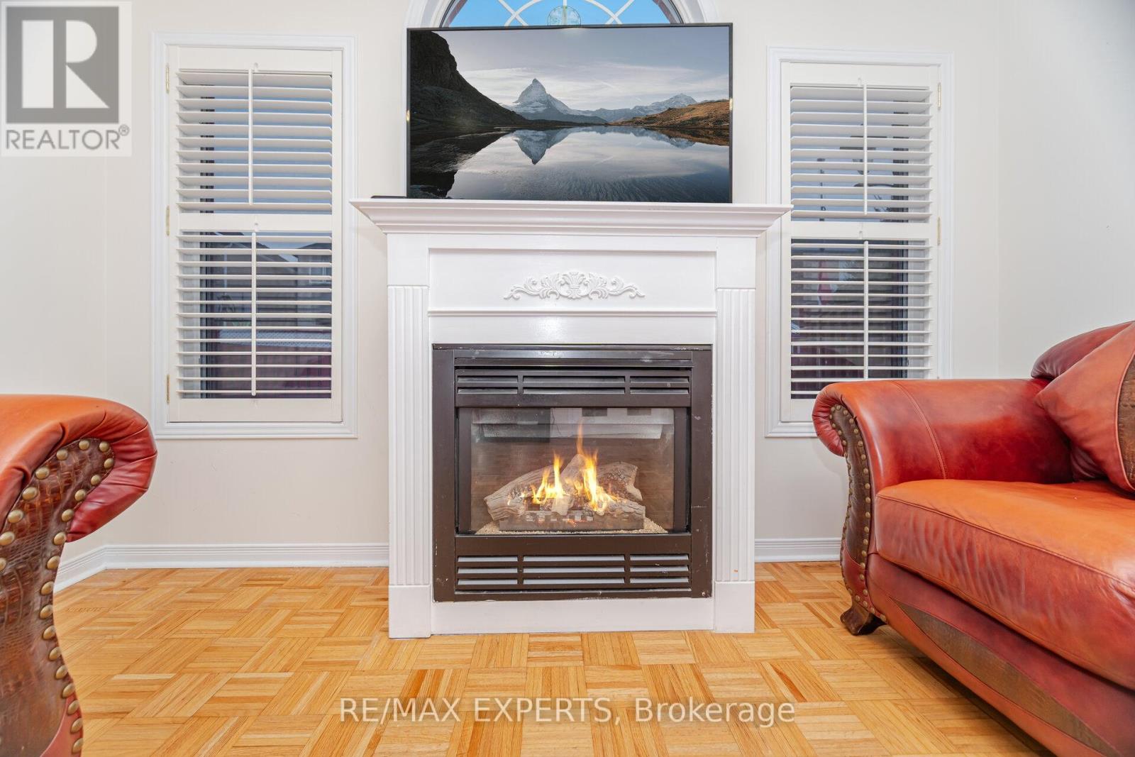 29 Kayla Crescent, Vaughan (Maple), Ontario  L6A 3P6 - Photo 13 - N12596812