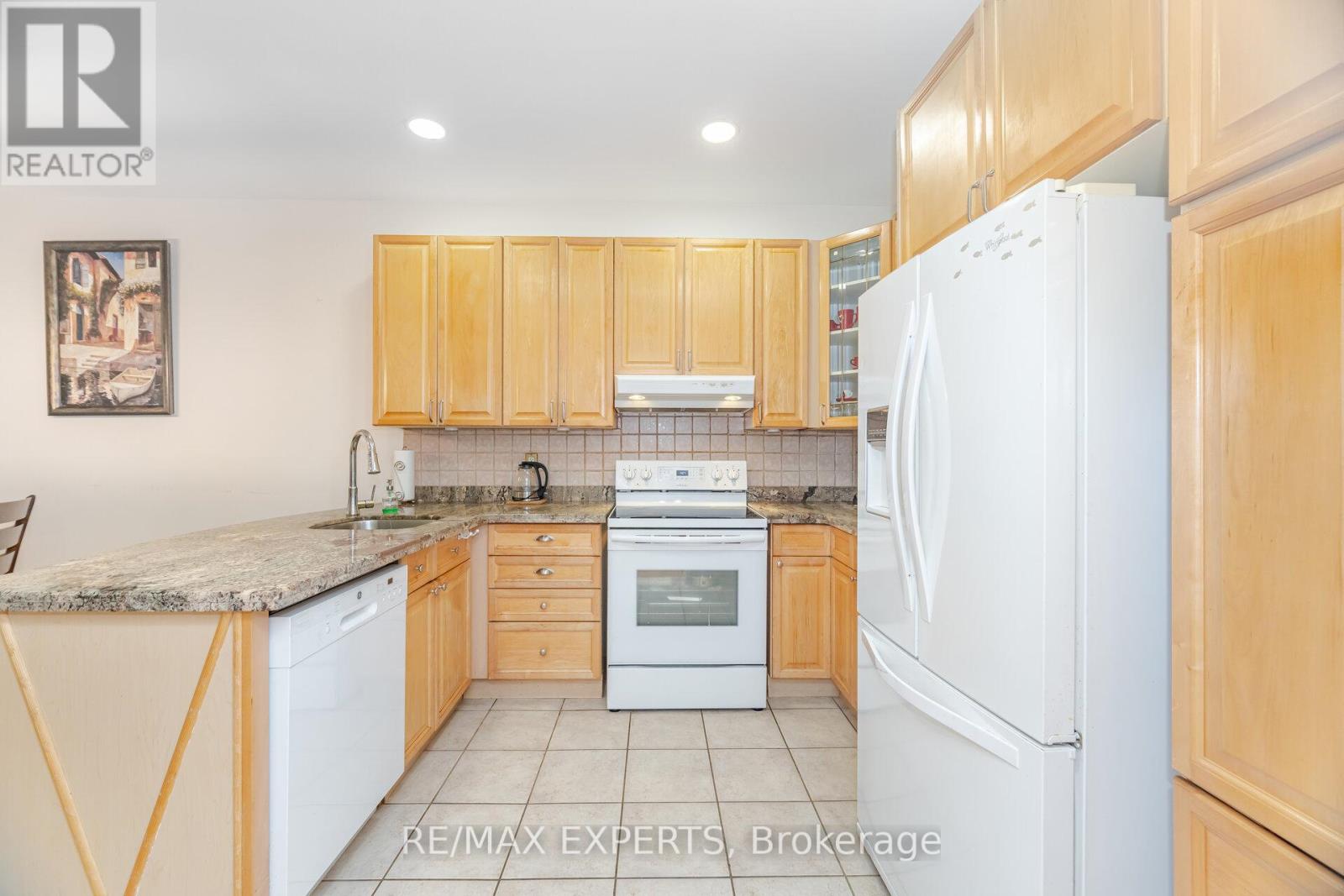 29 Kayla Crescent, Vaughan (Maple), Ontario  L6A 3P6 - Photo 18 - N12596812