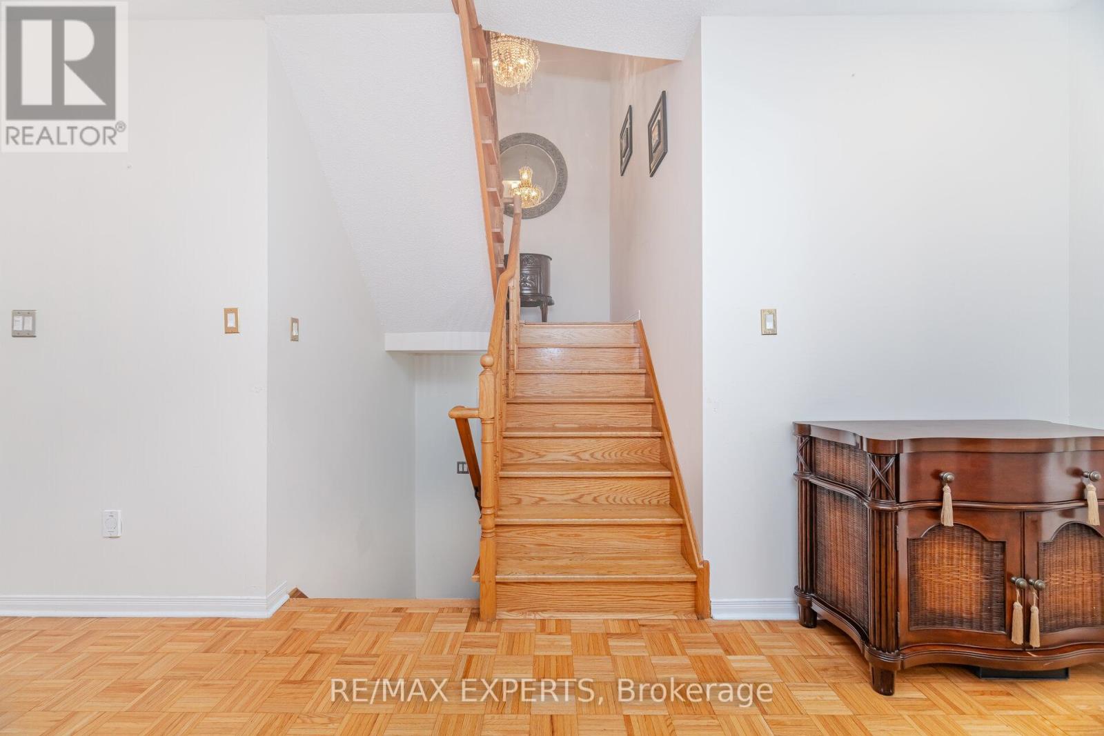 29 Kayla Crescent, Vaughan (Maple), Ontario  L6A 3P6 - Photo 22 - N12596812