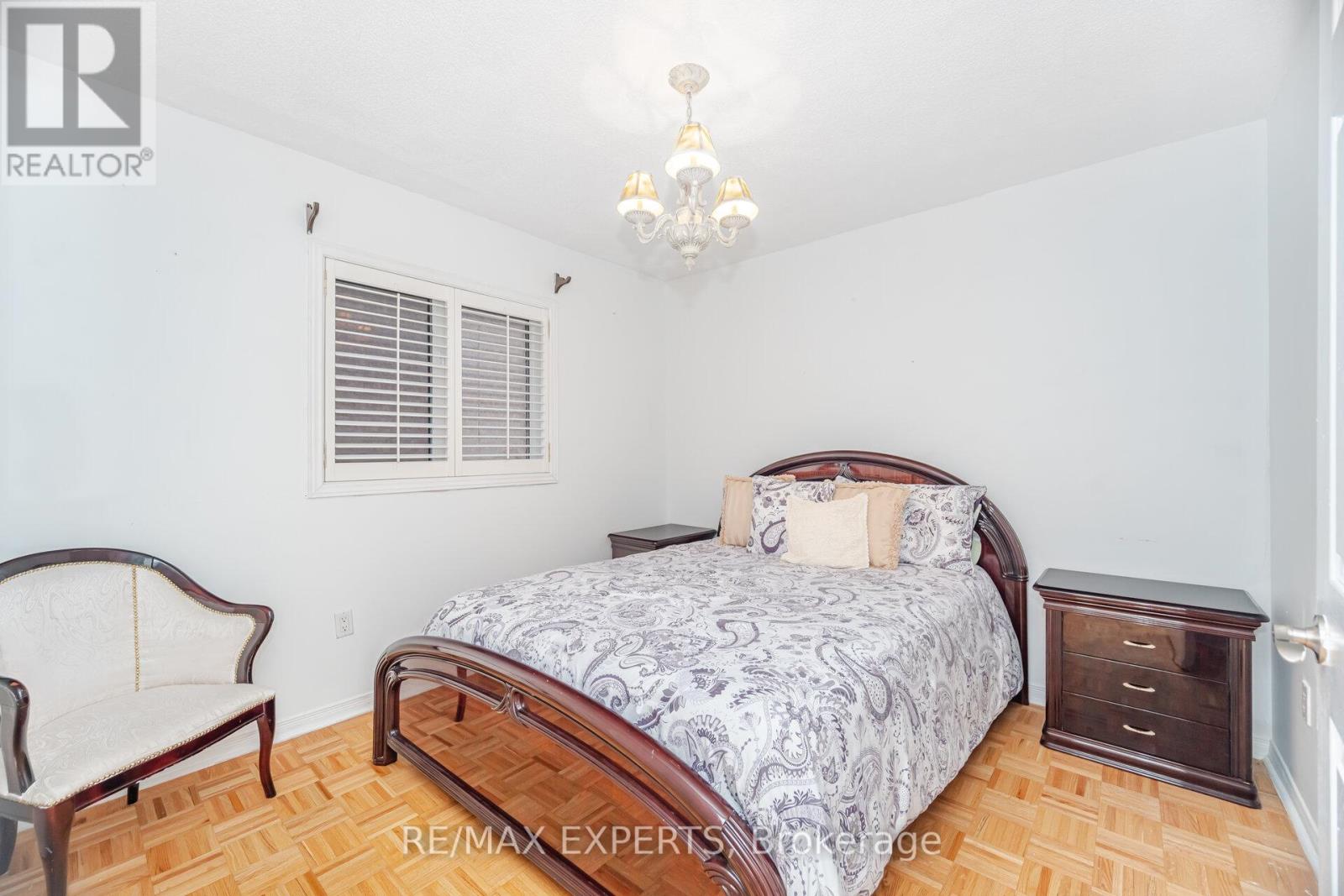 29 Kayla Crescent, Vaughan (Maple), Ontario  L6A 3P6 - Photo 34 - N12596812