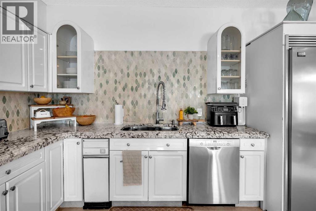 45 Lone Pine Crescent, Rural Rocky View County, Alberta  T3R 1B9 - Photo 17 - A2272407