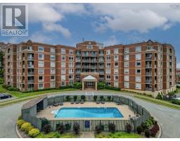 201 40 Regency Park Drive