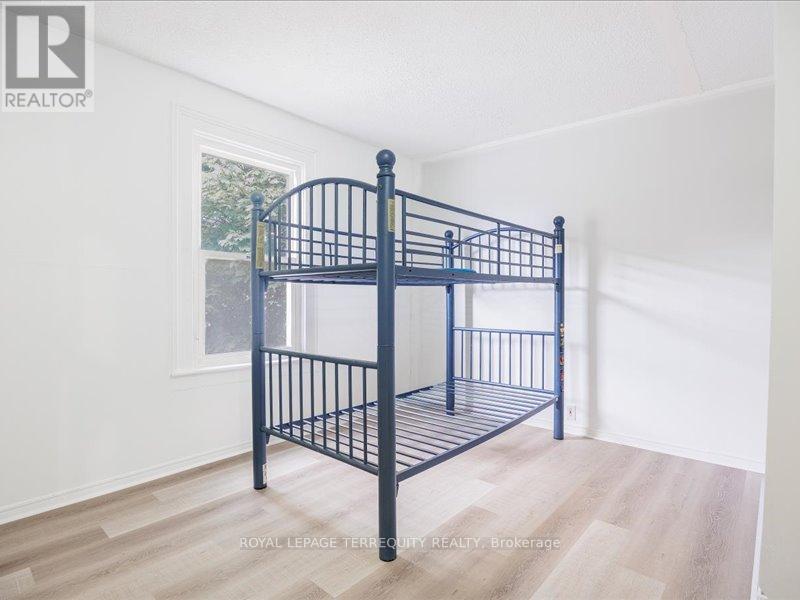 2 - 166 Main Street N, Brampton, Ontario  L6V 1N9 - Photo 5 - W12596748