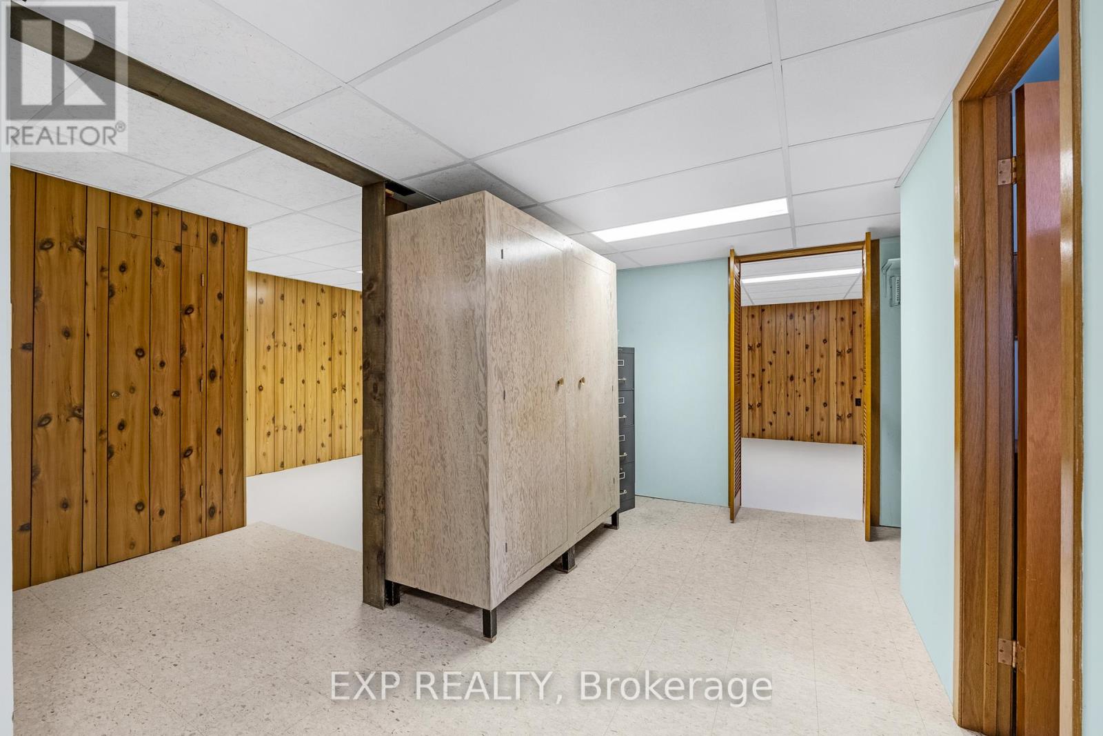 28 Aviemore Drive, Toronto, Ontario M9L 2L5 - Photo 32 - W12596750