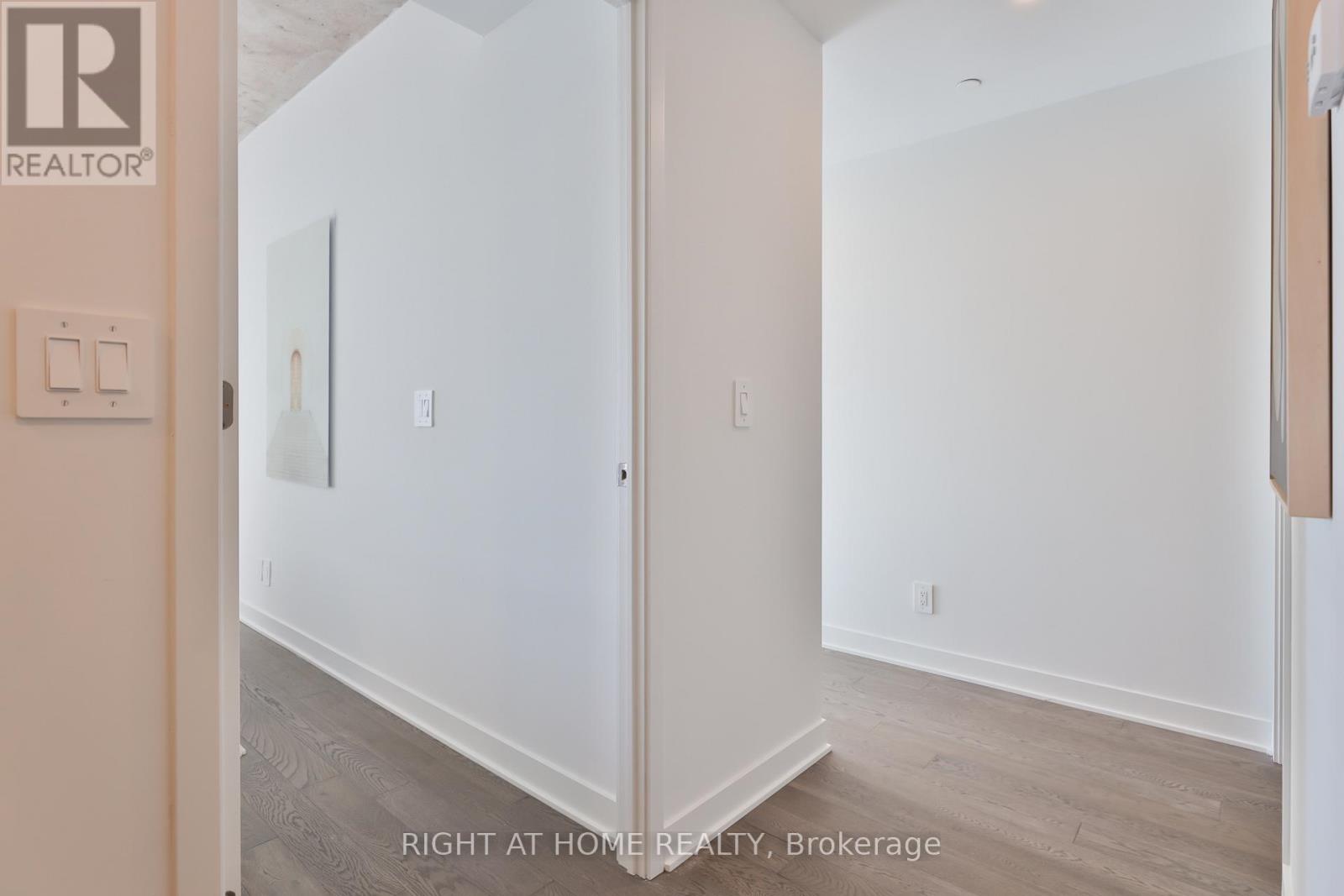 604 - 2720 Dundas Street W, Toronto, Ontario  M6P 0C3 - Photo 19 - W12596762