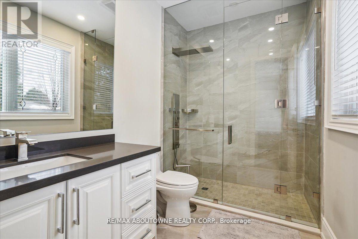 332 Shoreview Road, Burlington, Ontario  L7T 2N5 - Photo 16 - W12596780