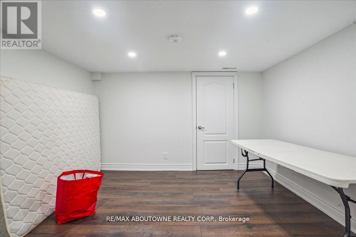 332 Shoreview Road, Burlington, Ontario  L7T 2N5 - Photo 45 - W12596780