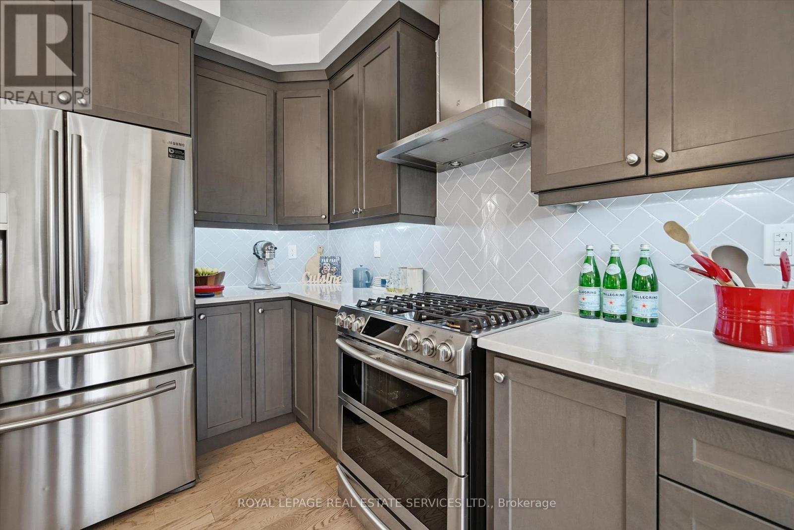 3300 Jacob Way, Oakville, Ontario  L6M 5J9 - Photo 14 - W12596800