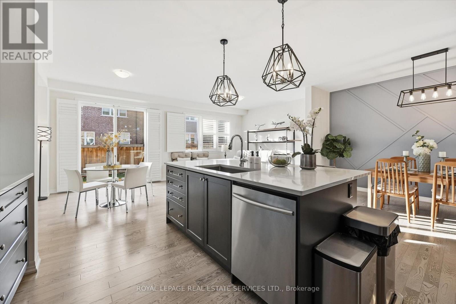 3300 Jacob Way, Oakville, Ontario  L6M 5J9 - Photo 15 - W12596800